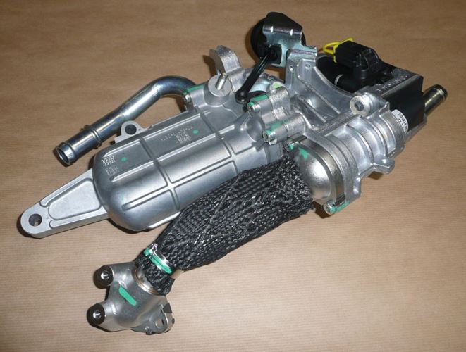 Zawór EGR Citroen C5 III C6 Peugeot 407 3.0 V6