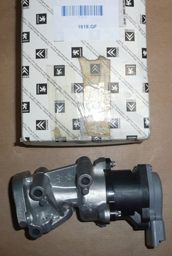 Zawór EGR Citroen C5 III C6 Peugeot 407 607 2.7 HDi