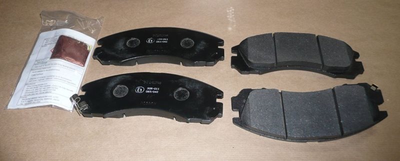 Klocki hamulcowe Citroen C-Crosser Peugeot 4007 przód