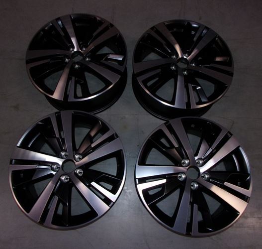 Felgi aluminiowe komplet Peugeot 3008 5008 18 cali