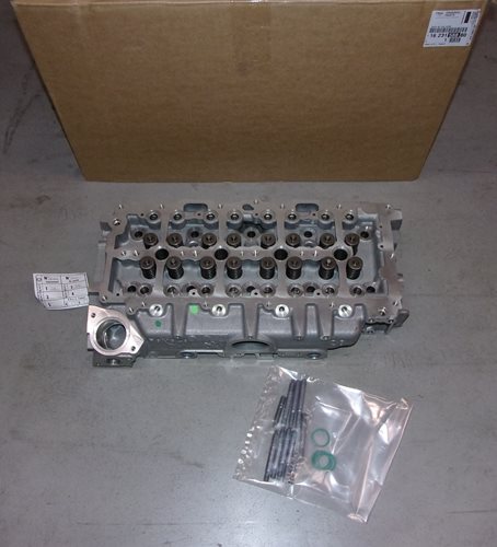 Głowica Peugeot 2008 208 3008 1.5 HDi