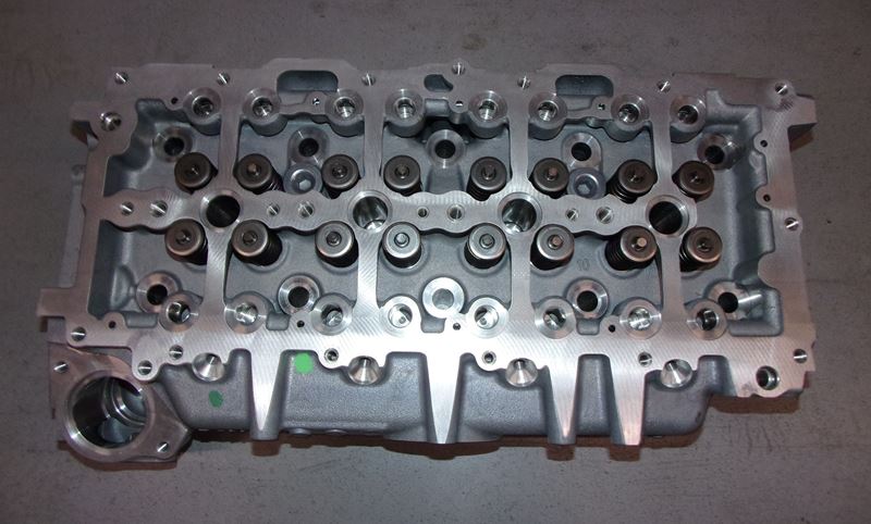 Głowica Peugeot 2008 208 3008 1.5 HDi