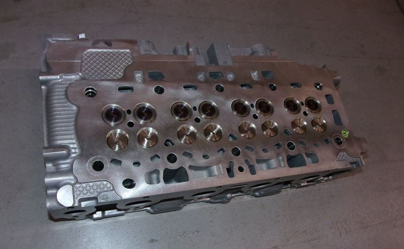 Głowica Peugeot 2008 208 3008 1.5 HDi