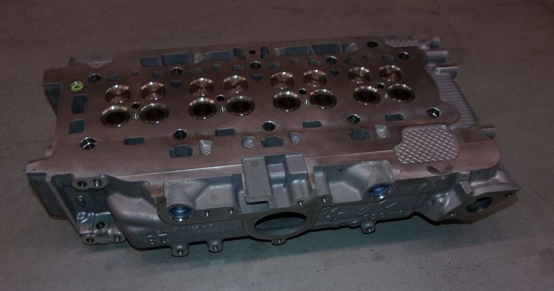 Głowica Peugeot 2008 208 3008 1.5 HDi