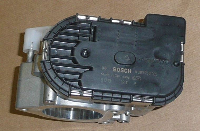 Przepustnica Citroen C2 C3 C4 Peugeot 206 307