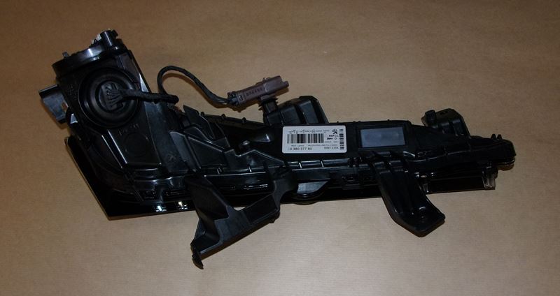 Lampa jazdy dziennej LED Peugeot 508 18> prawe