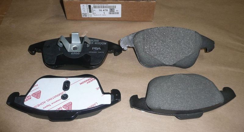 KLOCKI HAMULCA CITROEN C4,P207,208,307 PRZÓD 03>