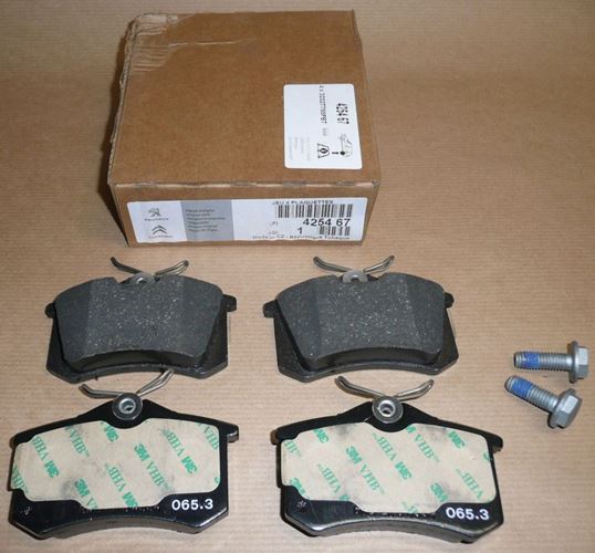 Klocki hamulcowe Citroen C3 Picasso Peugeot 207 Renault Clio 4 tył