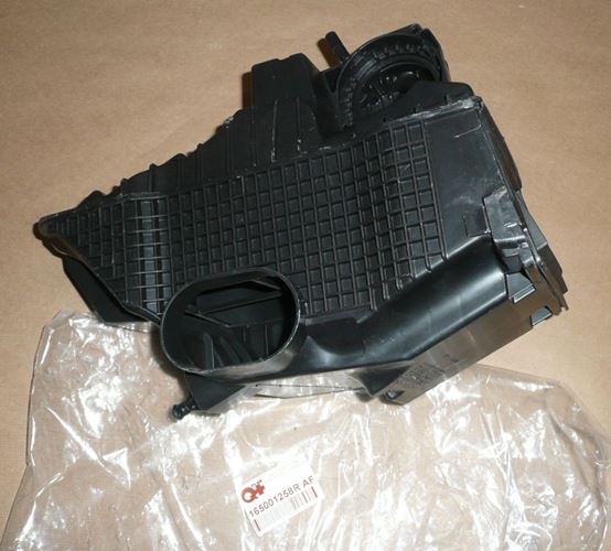 Obudowa filtra powietrza Renault Clio IV 1.5 Dci 13>
