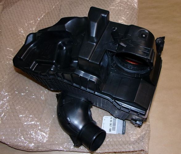 Obudowa filtra powietrza Dacia Sandero 1.0