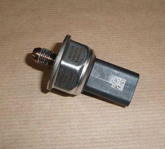 Czujnik ciśnienia paliwa Renault Megane III 1.2 TCE