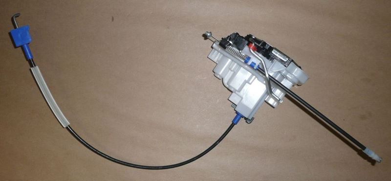 Zamek drzwi Citroen Nemo Peugeot Bipper prawy