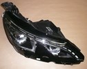 Reflektor Peugeot 5008 II prawy