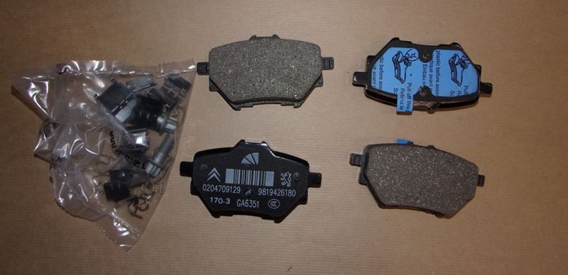 Klocki hamulcowe Citroen C4 Picasso Peugeot 308 3008 tył