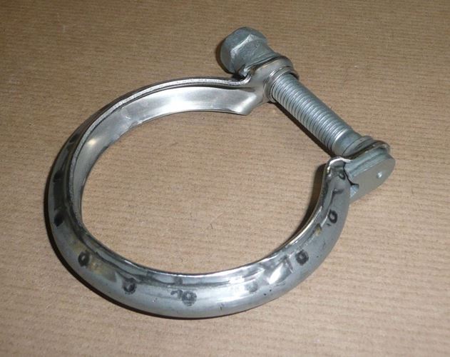 Obejma przewodu kolektora wydechowego Citroen C5 Peugeot 206