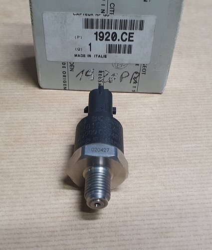 Czujnik Ciśnienia Paliwa Oryginał PSA Boxer 2.8