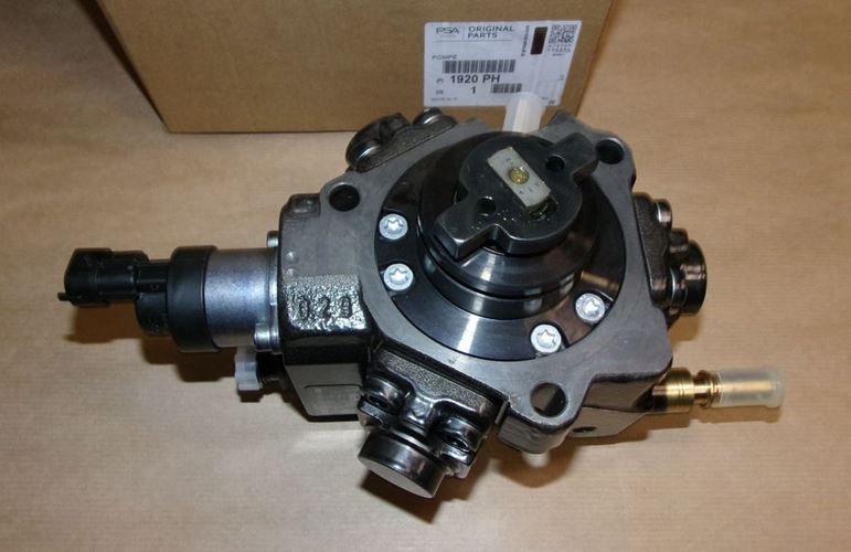Pompa wtryskowa Citroen C5 II X7 Peugeot 407 2.2 Hdi