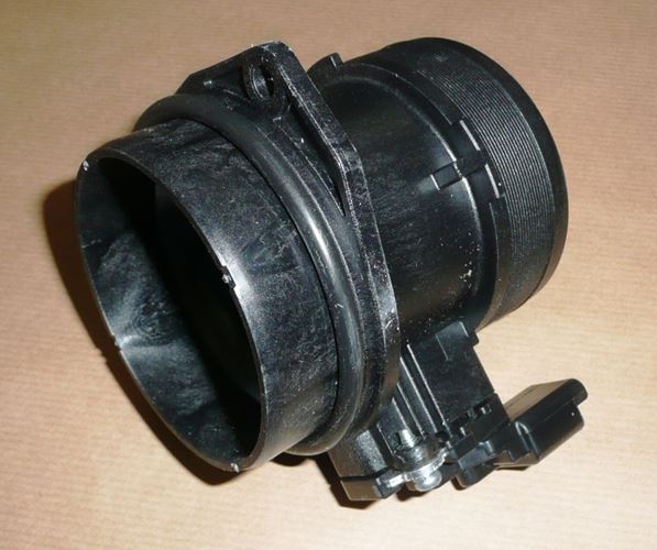 Przepływomierz czujnik masy powietrza PSA Citroen Peugeot 308 3008 407 2.0 HDi