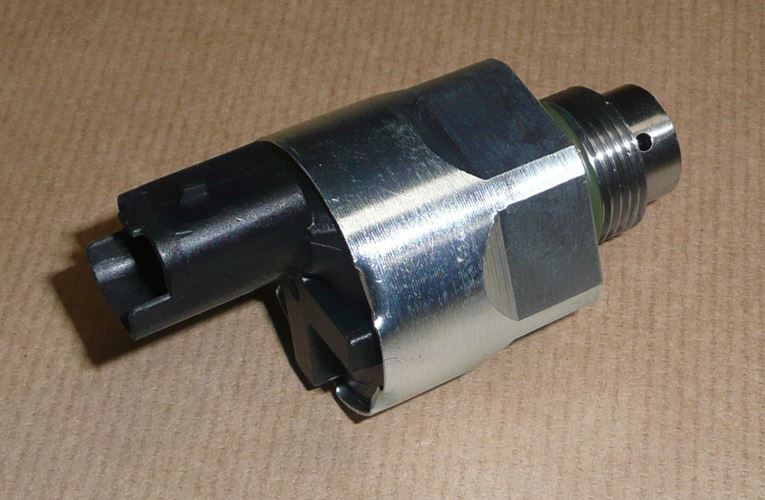 Regulator ciśnienia paliwa Citroen C4 C5 Peugeot 307 2.0 Hdi