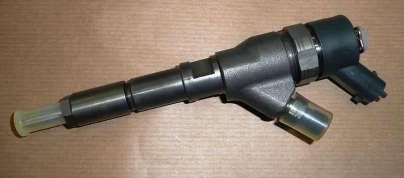 Wtryskiwacz Citroen C4 C5 Peugeot 206 307 2.0 Blue Hdi