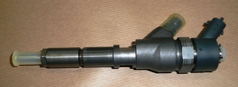 Wtryskiwacz Citroen C4 C5 Peugeot 206 307 2.0 Blue Hdi