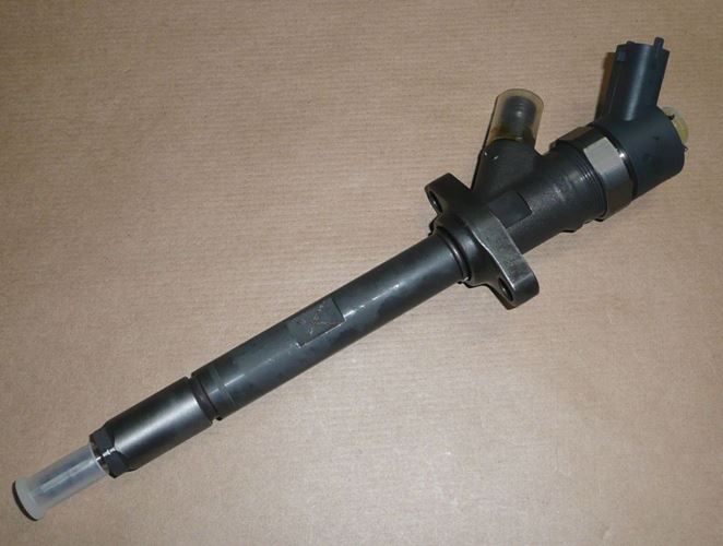 Wtryskiwacz Citroen C8 Peugeot 806 Peugeot 807 2.0 Hdi