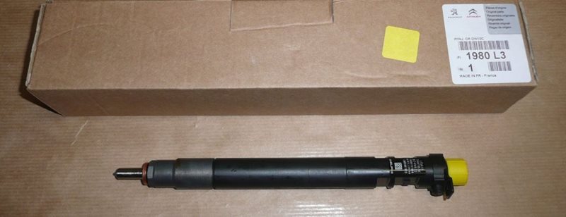 Wtryskiwacz Citroen C4 C5 III C8 2.0 Blue Hdi