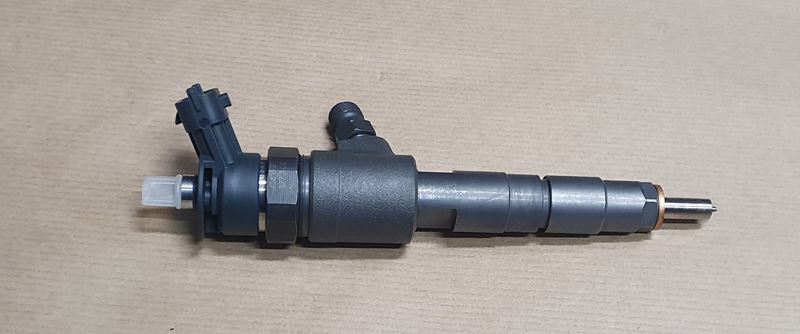 WTRYSKIWACZ C C3,C4,DS3,P 301,308 1.6HDI