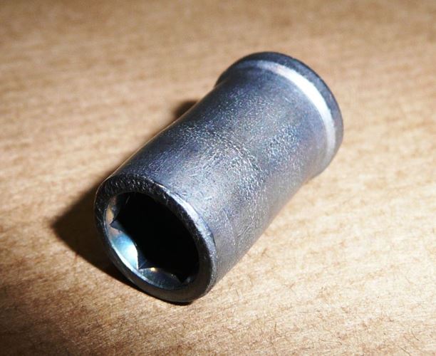 Nakrętka listwy wtrysku Peugeot Citroen 1.6 Hdi