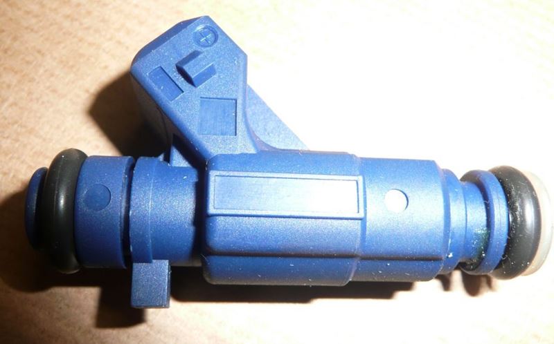 Wtryskiwacz Citroen Saxo Peugeot 206 1.6
