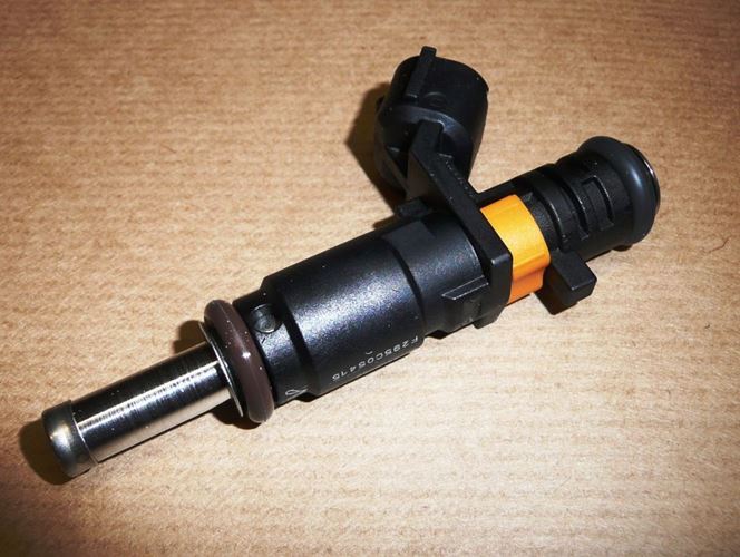 Wtryskiwacz Citroen C3 C4 Peugeot 207 208 1.4/1.6 Vti