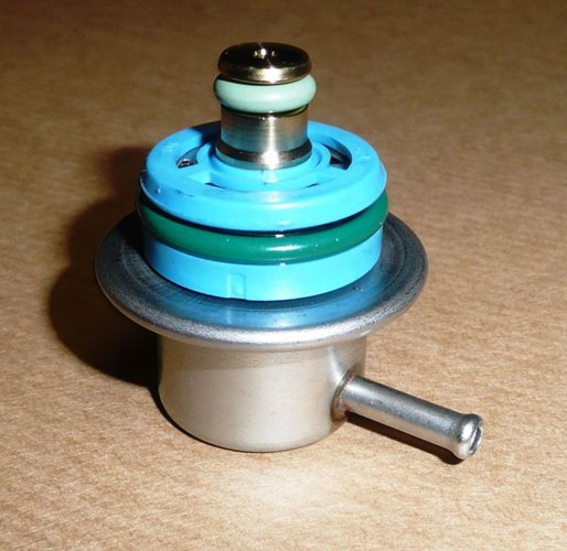Regulator ciśnienia paliwa Citroen Berlingo Peugeot 106 II