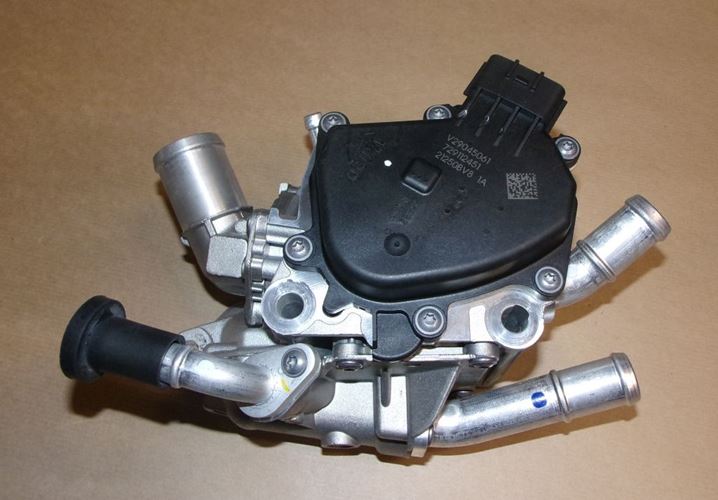 Obudowa termostatu Renault Clio IV 1.6 Tce