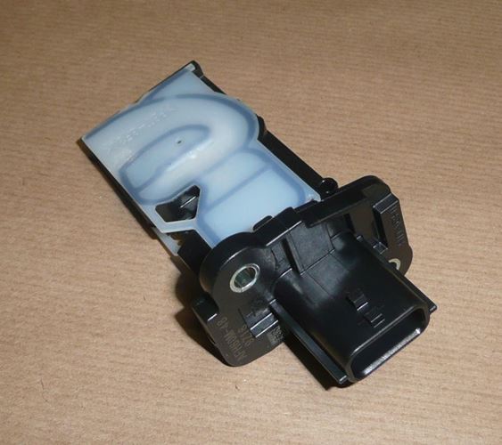 Przepływomierz czujnik masy powietrza Renault Espace V 1.6 TCe