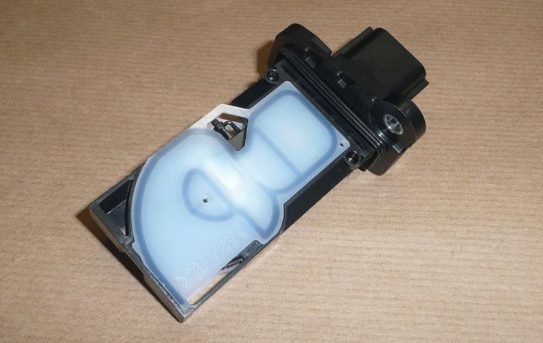 Przepływomierz czujnik masy powietrza Renault Espace V 1.6 TCe
