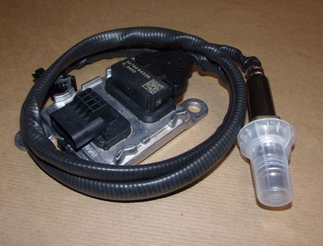 Sonda czujnik tlenku azotu NOX Renault Trafic III 2.0 Dci
