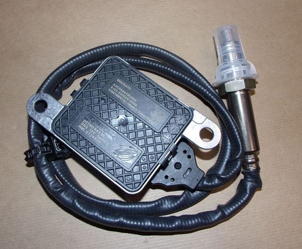 Sonda czujnik tlenku azotu NOX Renault Trafic III 2.0 Dci