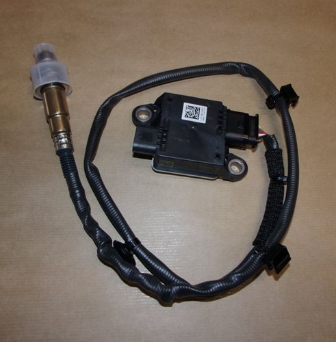 Sonda czujnik tlenku azotu NOX Renault Trafic III 2.0 Dci