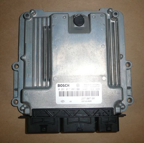 Moduł sterowania wtryskiem ECU Renault Trafic II