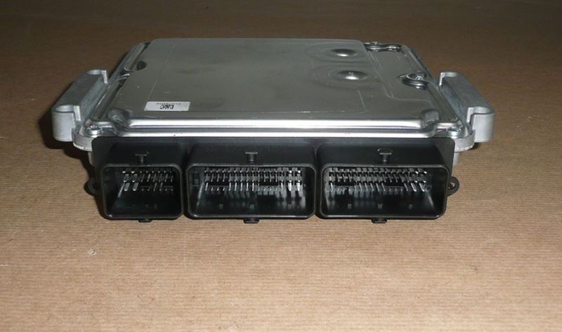 Moduł sterowania wtryskiem ECU Renault Trafic II