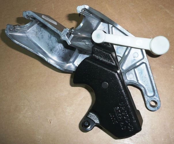 Wspornik linek zmiany biegów Citroen C4 Peugeot 307 1.6 16V