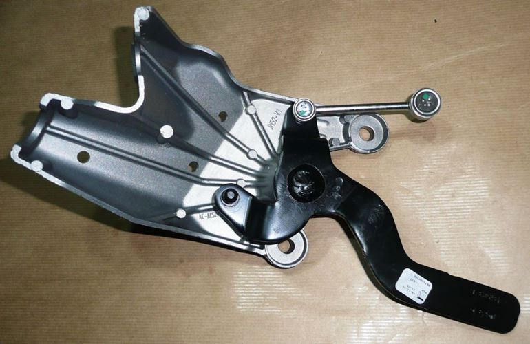 Wspornik linek zmiany biegów Citroen C5 X7 Peugeot 407