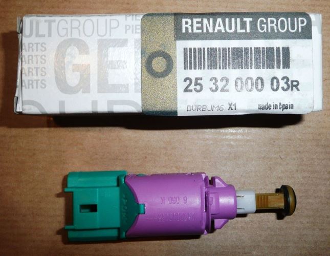 Włącznik świateł stopu Renault Laguna III Talisman