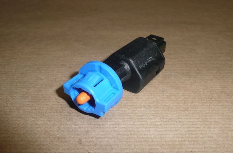 Włącznik świateł stopu Renault Megane III