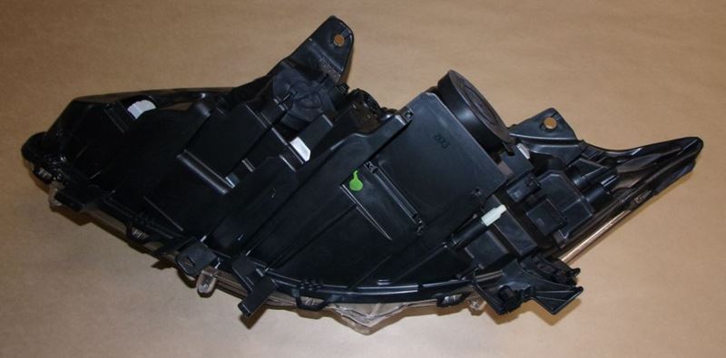 Reflektor Renault Laguna III prawy chrom