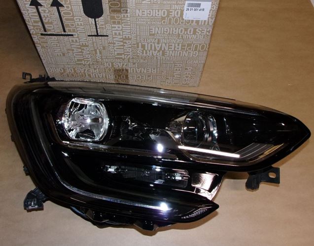 Reflektor Renault Megane IV prawy