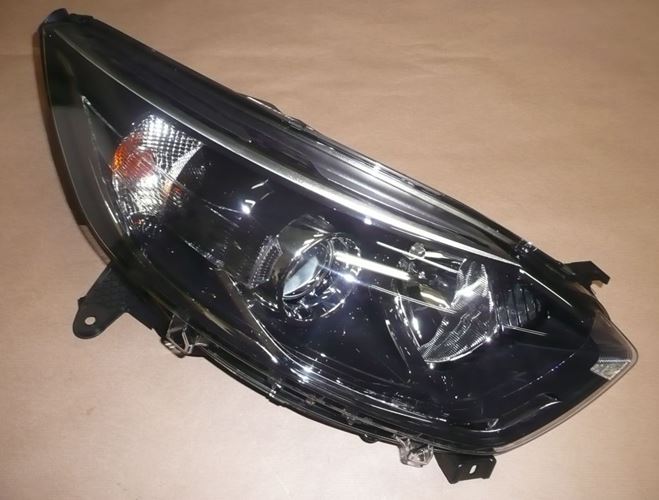 Reflektor Renault Captur prawy