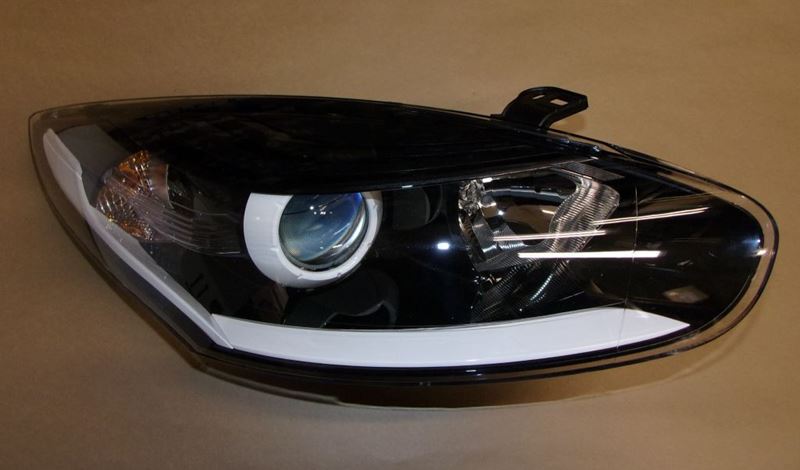 Reflektor Renault Megane III prawy