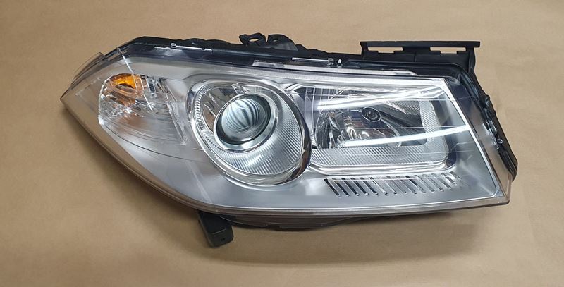 Reflektor Prawy Srebrny Oryginał Renault - Megane II