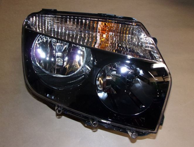 Reflektor Dacia Duster prawy